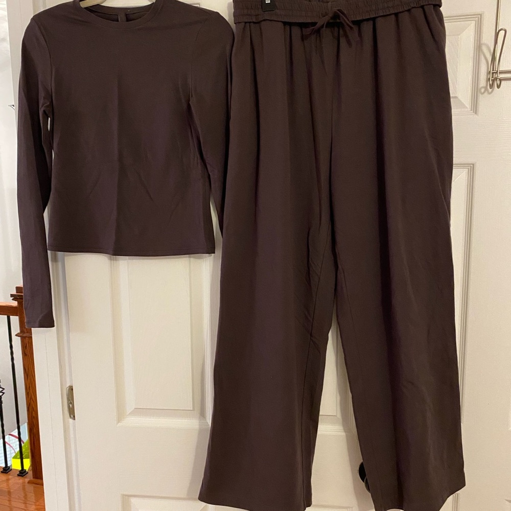 SKIMS NWOT Set!
